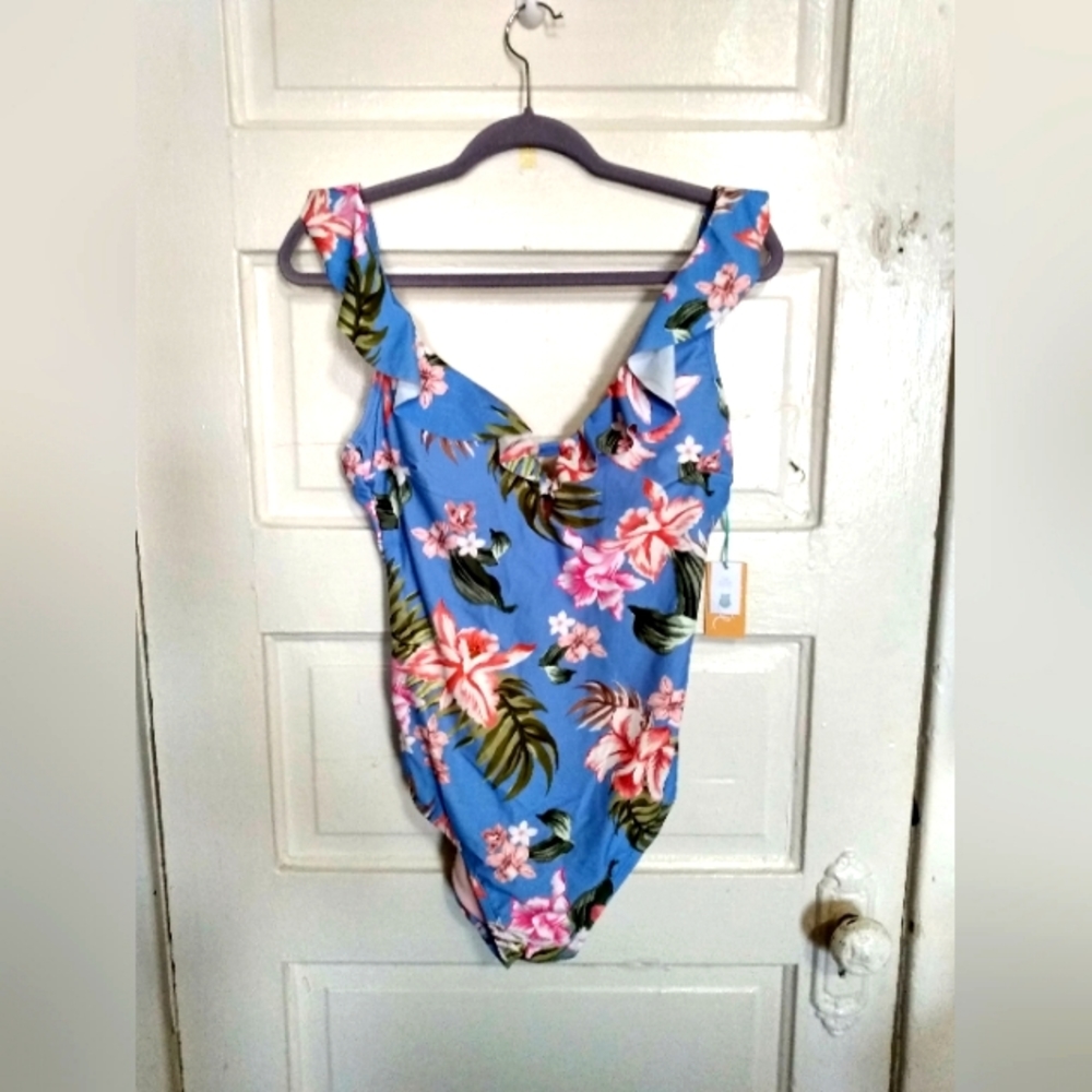 Kono Sol woman's Floral  one piece Swimsuit NWT